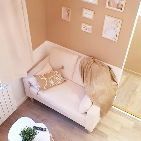 Creamy Moderne Et Cosy Daire